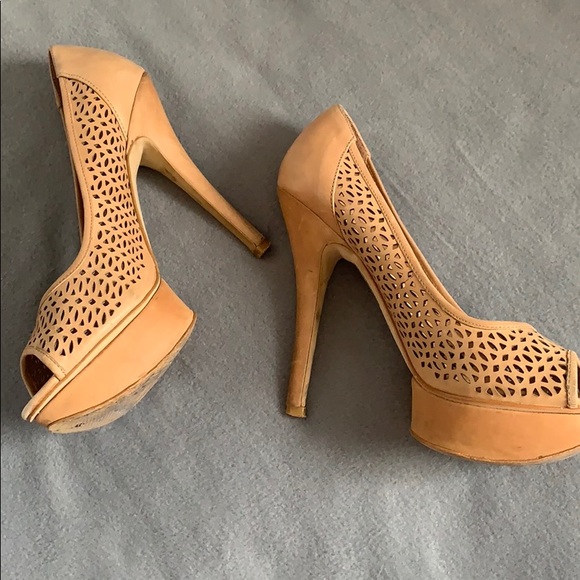 Aldo brown/tan heels - Picture 2 of 16